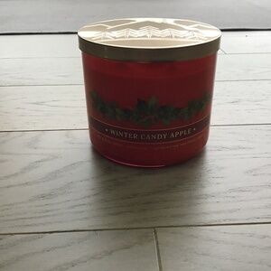 Bath and Body Works 3 Wick Candle - 2024 Christmas scent